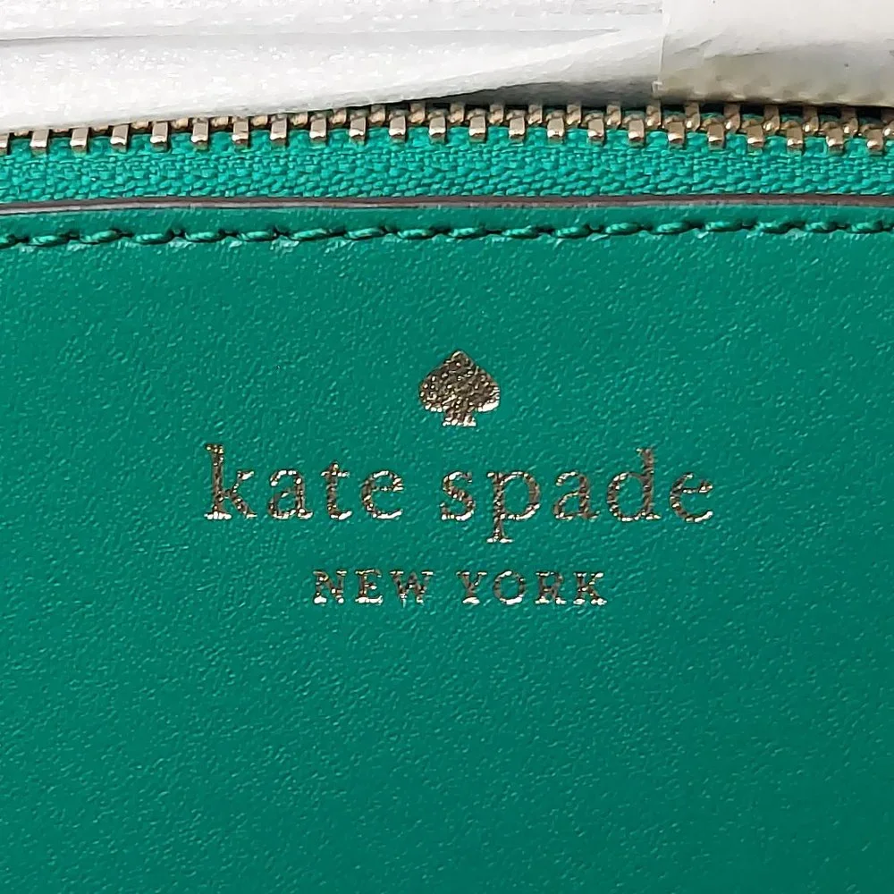 NWT KATE SPADE KALI SMOOTH LEATHER SMALL DOME CROSSBODY (WINTERGREEN)